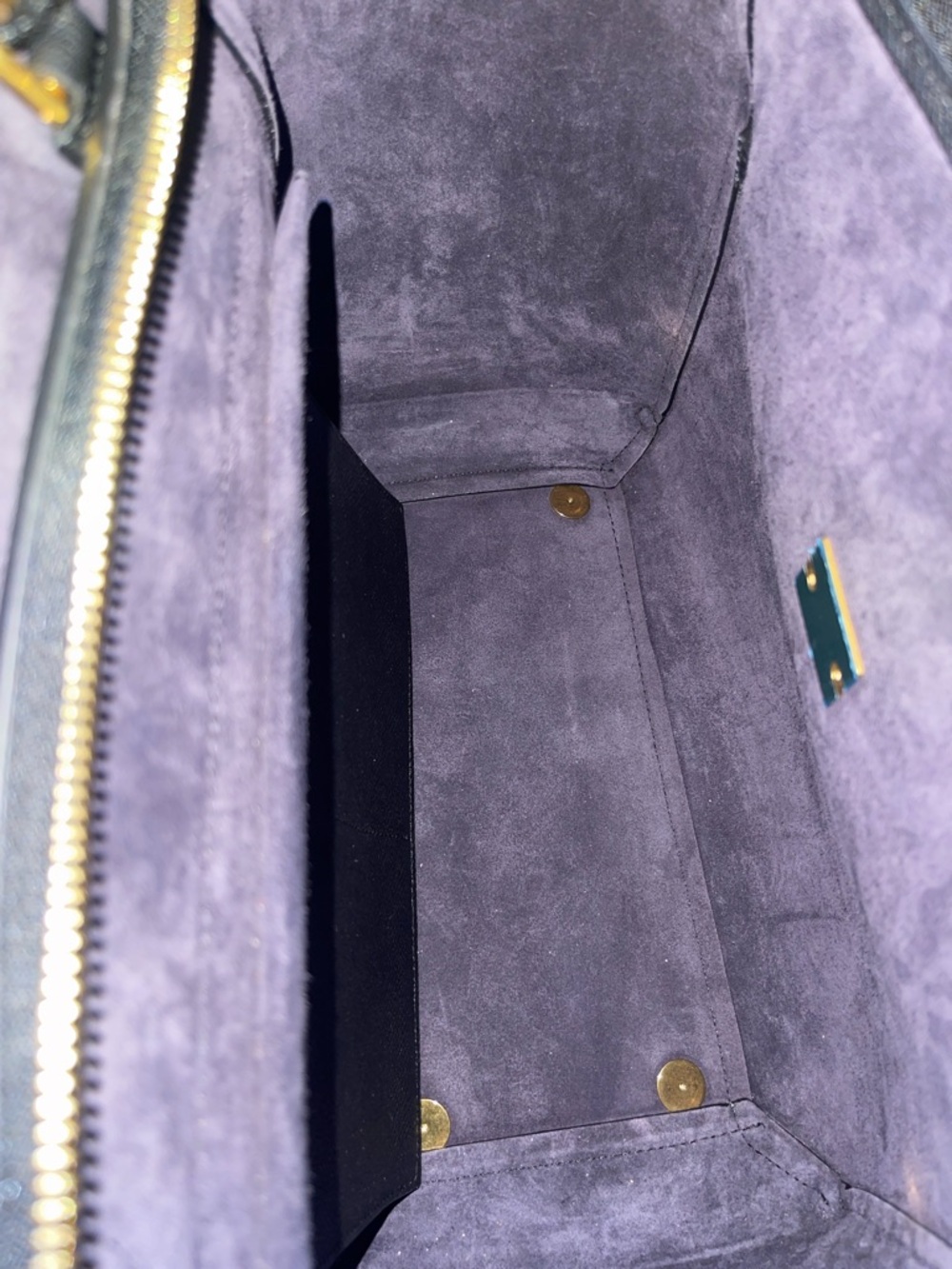 CÉLINE
CÉLINE Grained Calfskin Belt Bag Micro - Picture 11 of 16